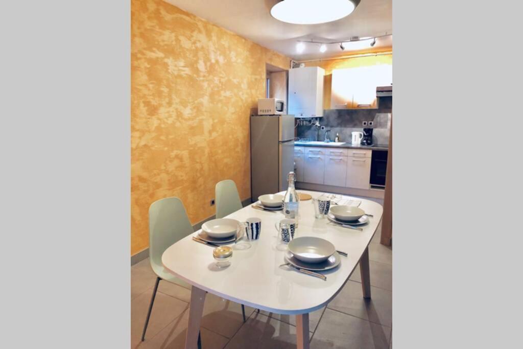 Апартаменти F3 - Neuf - 4/6 P - Lits King Size - Wifi - Cour Le Puy-en-Velay Екстер'єр фото